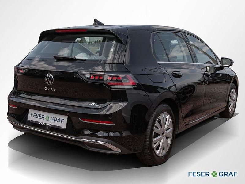 Gebraucht VW Golf VIII Style 150 PS (110 kW) 2024 Grenadillschwarz metallic Limousine