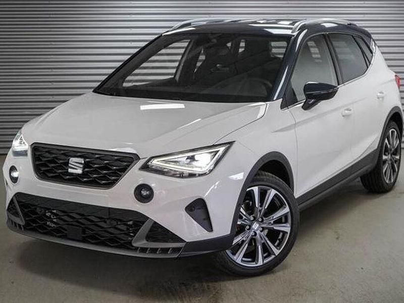 Neu Seat Arona 110 PS (80 kW) 2025 Grau SUV