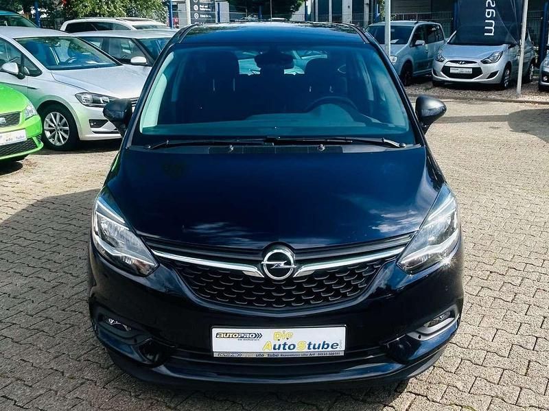 Tiefseeblau/darkmoon blue Gebraucht 2018 Opel Zafira Active Van / Kleinbus | 14.980 € (Fairer Preis) - Bild 1/4