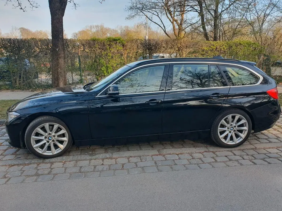 Gebraucht BMW 320 Comfort Edition 184 PS (135 kW) 2013 Schwarz Kombi