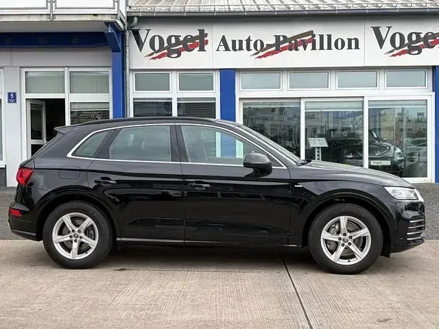 Gebraucht Audi Q5 Sport 163 PS (119 kW) 2020 Schwarz SUV