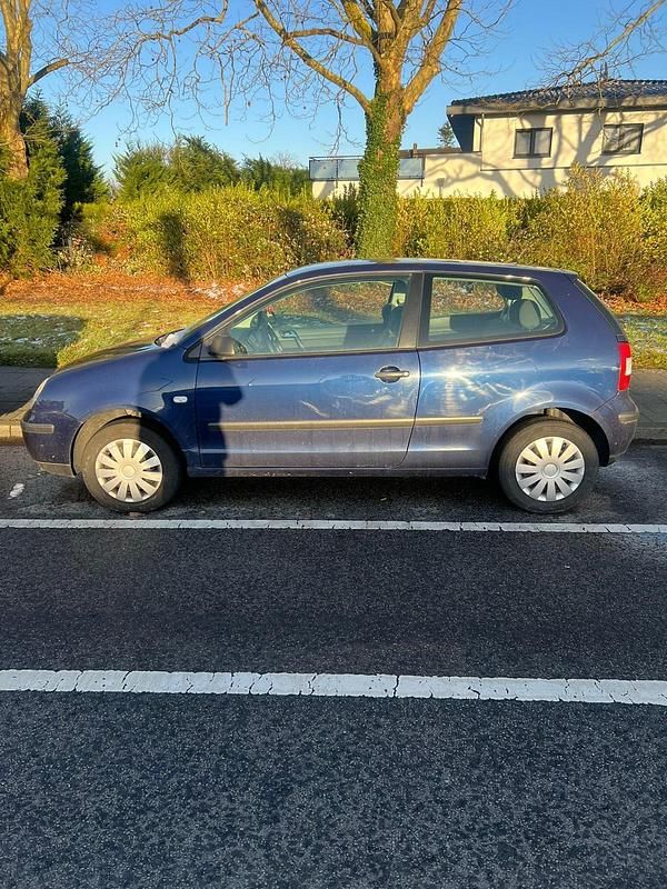 Gebraucht VW Polo 83 PS (61 kW) 2003 Blau Kleinwagen