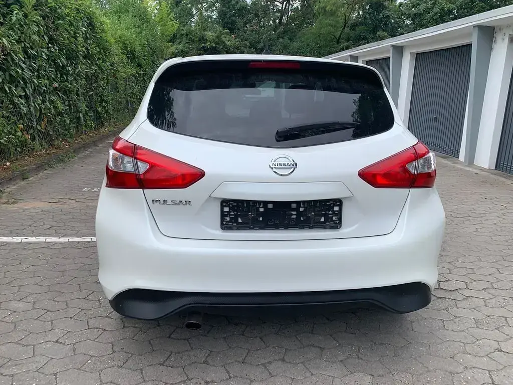 Gebraucht Nissan Pulsar N-Connecta 190 PS (139 kW) 2017 Weiß Kleinwagen