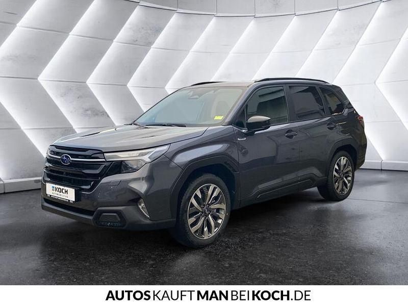 Neu Subaru Forester Platinum 150 PS (110 kW) 2025 Grau SUV