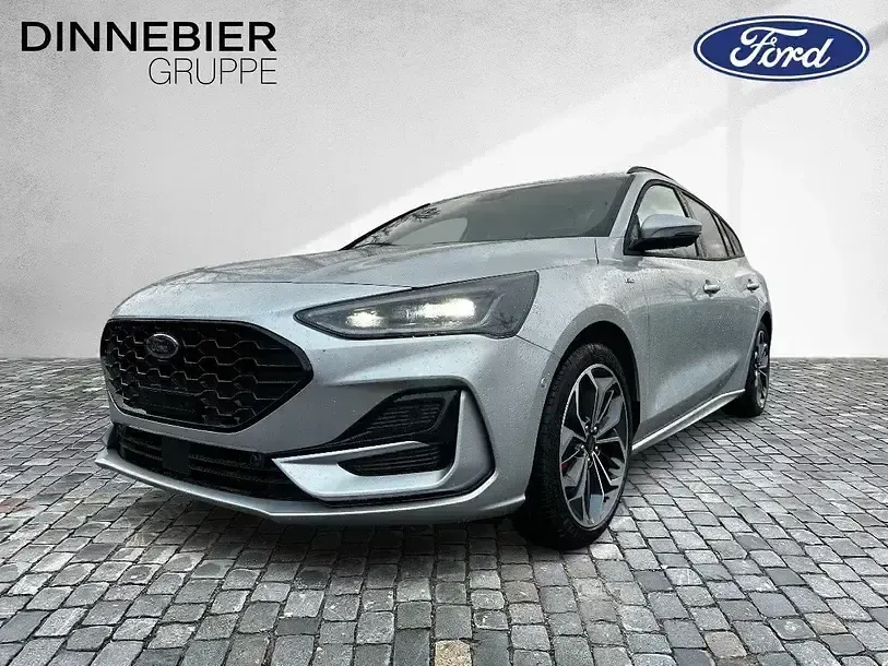 Nowe Ford Focus ST-Line X 155 KM (114 kW) 2025 Srebrny Sedan/Limuzyna