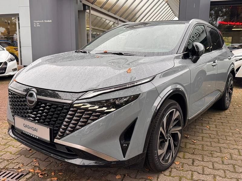 Grau Neu 2025 Nissan Qashqai Tekna+ SUV | 44.990 € - Bild 1/4