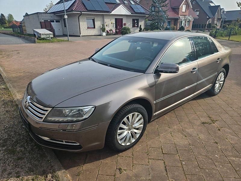 Usata VW Phaeton 239 CV (175 kW) 2011 Beige Berlina