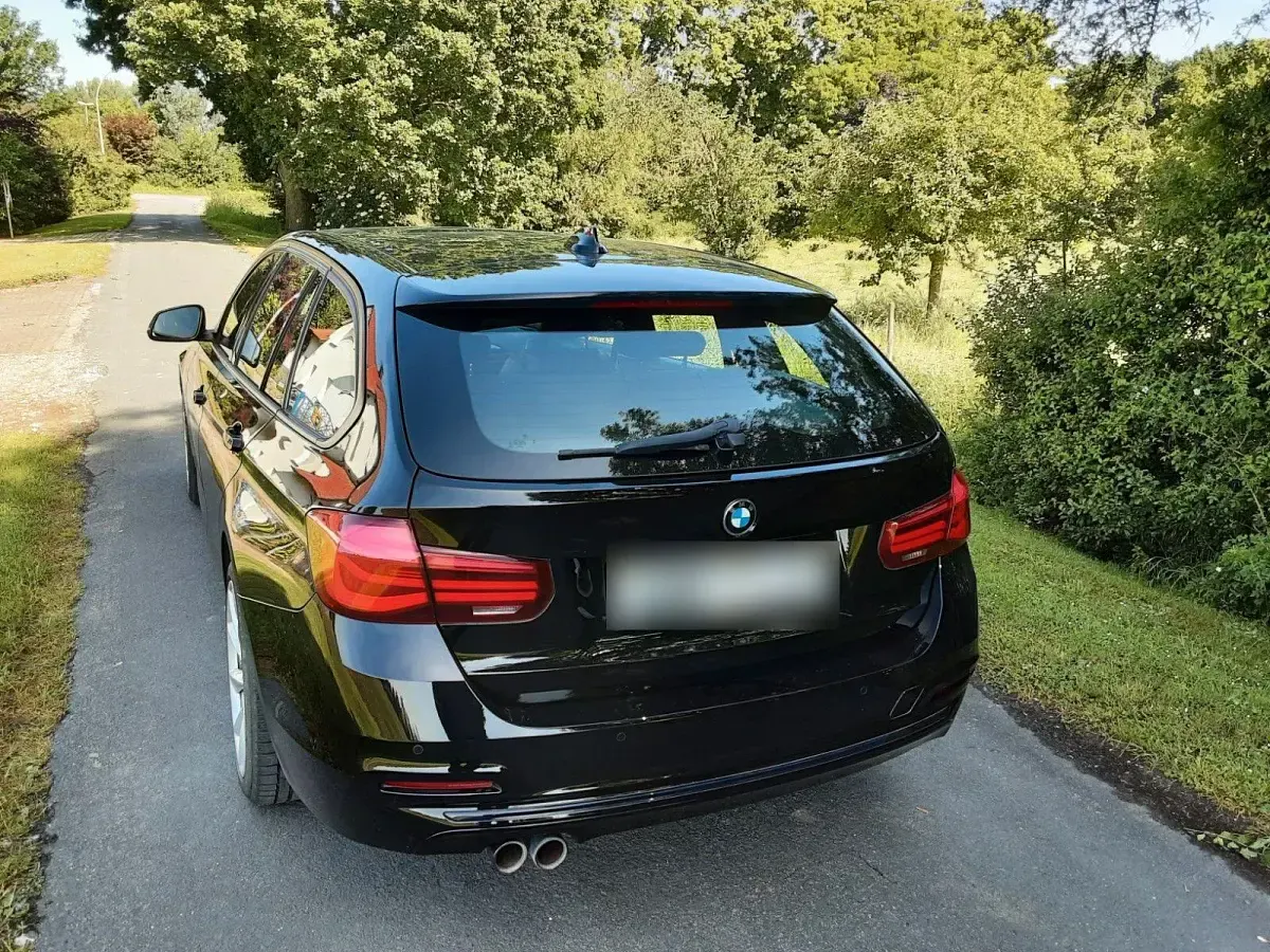 Gebraucht BMW 335 Sport Line 313 PS (230 kW) 2018 Schwarz Kombi
