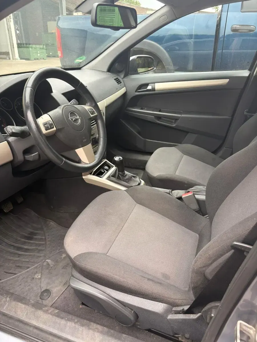 Occasion Opel Astra 110 ch (80 kW) 2008 Argent Break