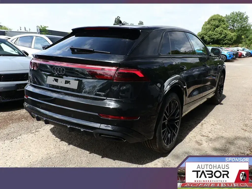 Neu Audi Q8 Ambiente 286 PS (210 kW) 2026 Schwarz SUV