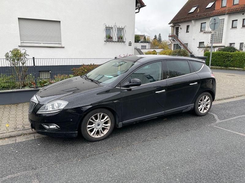 Schwarz Gebraucht 2010 Lancia Delta Kleinwagen | 2.500 € (Guter Preis) - Bild 1/4