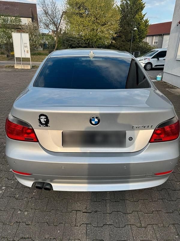 Second-hand BMW 520 177 CP (130 kW) 2004 Gri Berlinǎ