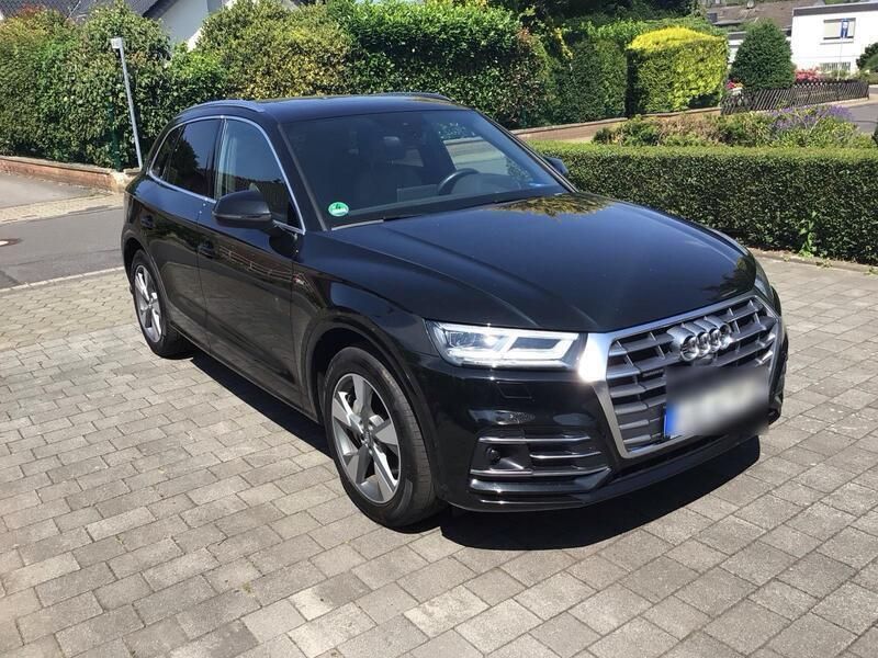 Schwarz Gebraucht 2020 Audi Q5 Sport SUV | 36.000 € (Fairer Preis) - Bild 1/4