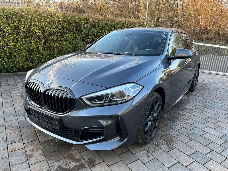 Gebraucht BMW 120 M Sport 190 PS (139 kW) 2020 Grau Kleinwagen