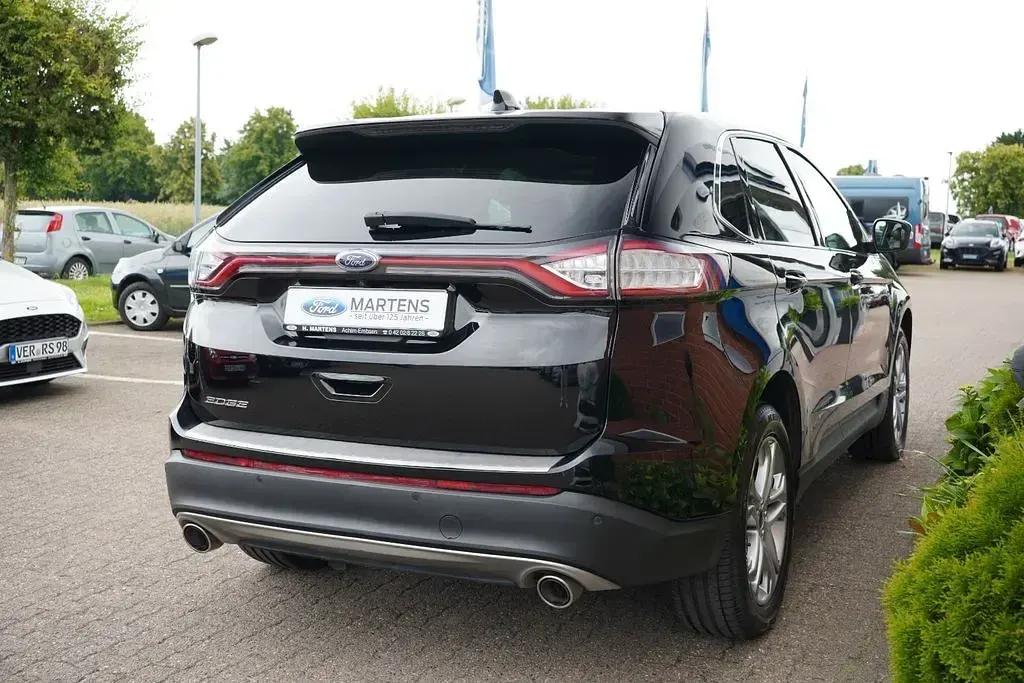 Gebraucht Ford Edge Titanium 209 PS (153 kW) 2017 Iridiumschwarz metallic SUV