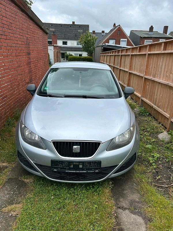 Silber Gebraucht 2011 Seat Ibiza Kleinwagen | 3.200 € (Guter Preis) - Bild 1/4