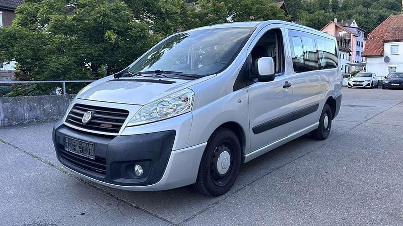 Grau Gebraucht 2015 Fiat Scudo Van / Kleinbus | 9.150 € (Guter Preis) - Bild 1/4