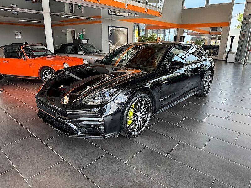 Schwarz Gebraucht 2021 Porsche Panamera Turbo S Sport Turismo Limousine | 84.900 € (Fairer Preis) - Bild 1/4