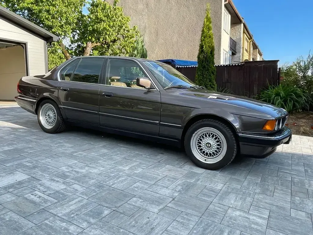 Gebraucht BMW 735 211 PS (155 kW) 1986 Braun Limousine