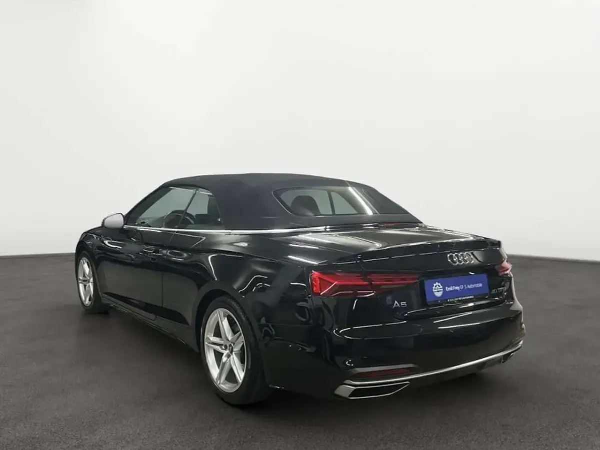 Gebraucht Audi A5 Cabriolet Advanced 204 PS (150 kW) 2022 Mythosschwarz metallic/verdeck Cabrio