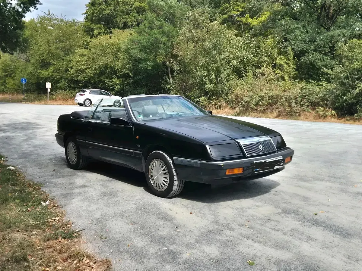 Gebraucht Chrysler Le Baron 136 PS (100 kW) 2026 Schwarz Cabrio