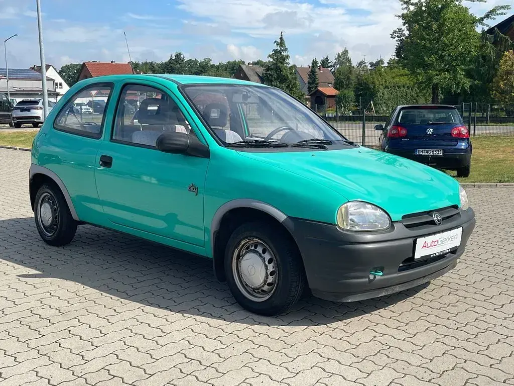 Gebraucht Opel Corsa 45 PS (33 kW) 1997 Grün Kleinwagen