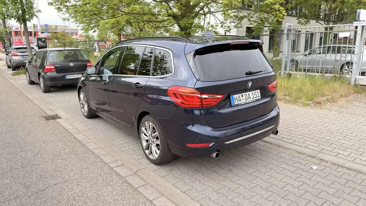 Gebraucht BMW 220 Gran Tourer Luxury Line 192 PS (141 kW) 2017 Van / Kleinbus