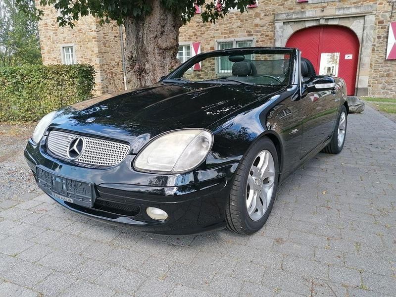 Obsidian schwarz Gebraucht 2004 Mercedes SLK200 Edition Cabrio | 8.299 € (Fairer Preis) - Bild 1/4