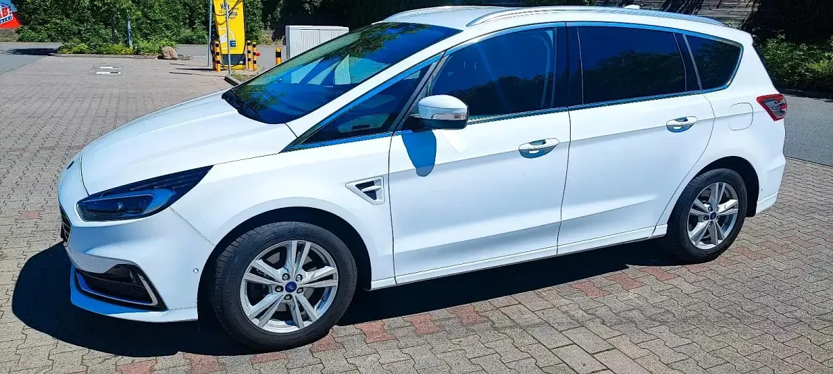Gebraucht Ford S-MAX S 150 PS (110 kW) 2022 Weiß Van / Kleinbus