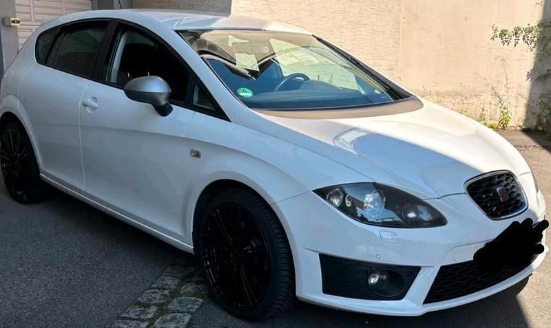 Gebraucht Seat Leon FR 211 PS (155 kW) 2009 Weiß Limousine