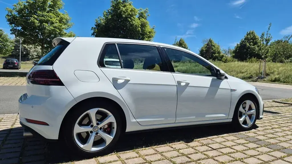 Gebraucht VW Golf VII GTI 245 PS (180 kW) 2019 Weiß Limousine