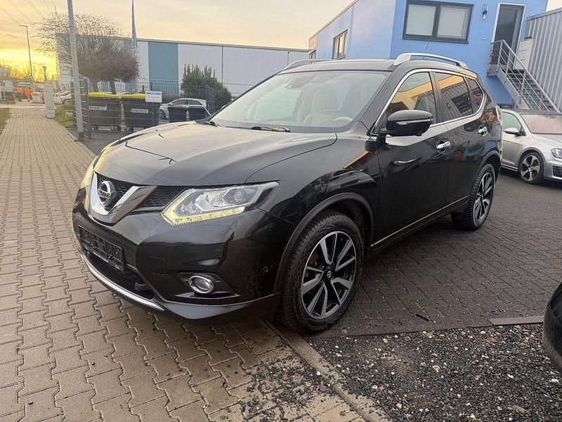 Schwarz Gebraucht 2017 Nissan X-Trail Tekna SUV | 15.250 € (Fairer Preis) - Bild 1/4