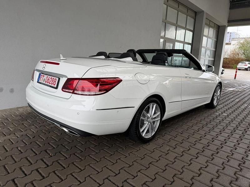 Gebraucht Mercedes E220 170 PS (125 kW) 2016 Weiß Cabrio