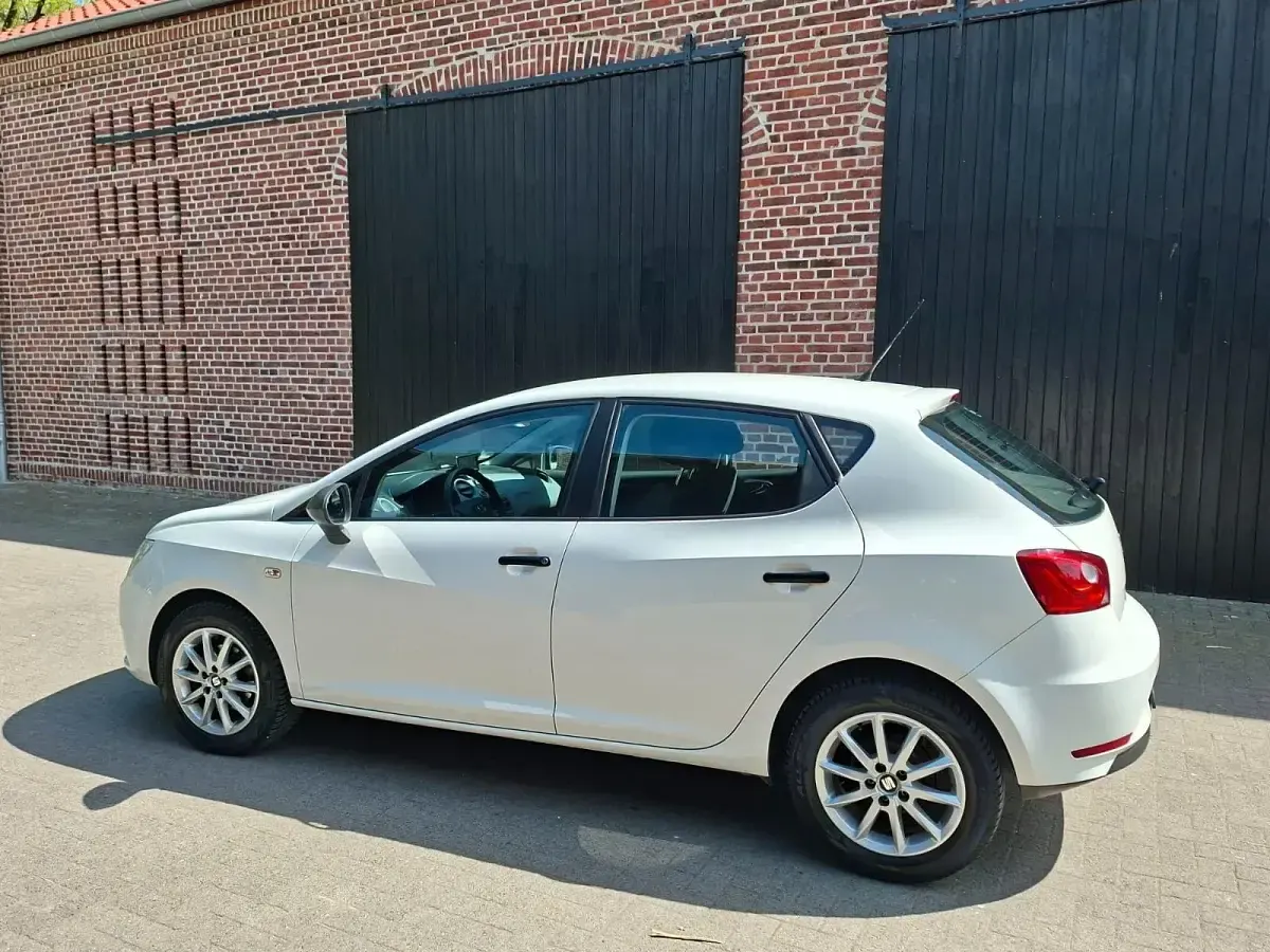 Gebraucht Seat Ibiza Reference 86 PS (63 kW) 2015 Weiß Kleinwagen