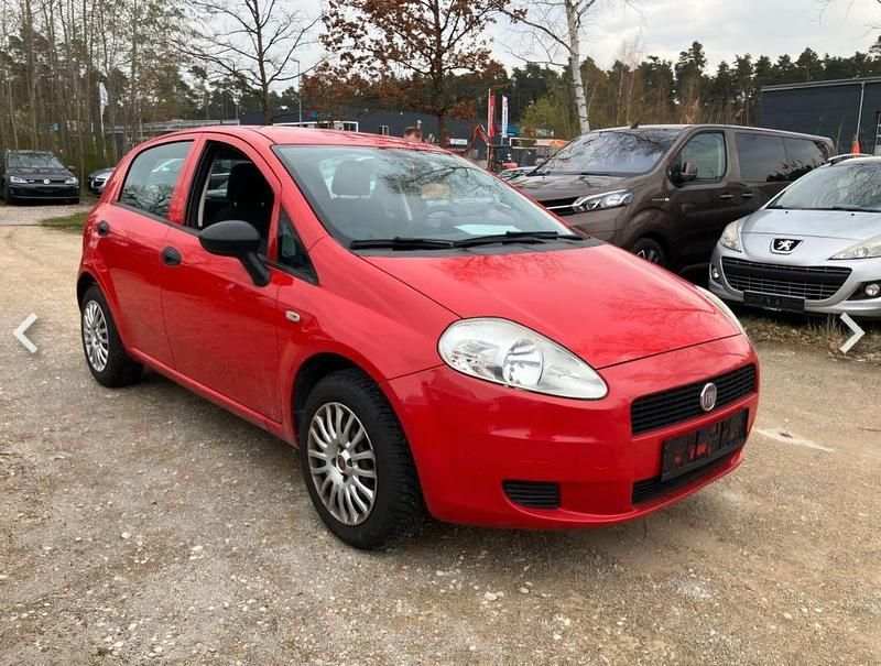 Gebraucht Fiat Grande Punto 65 PS (47 kW) 2010 Rot Kleinwagen