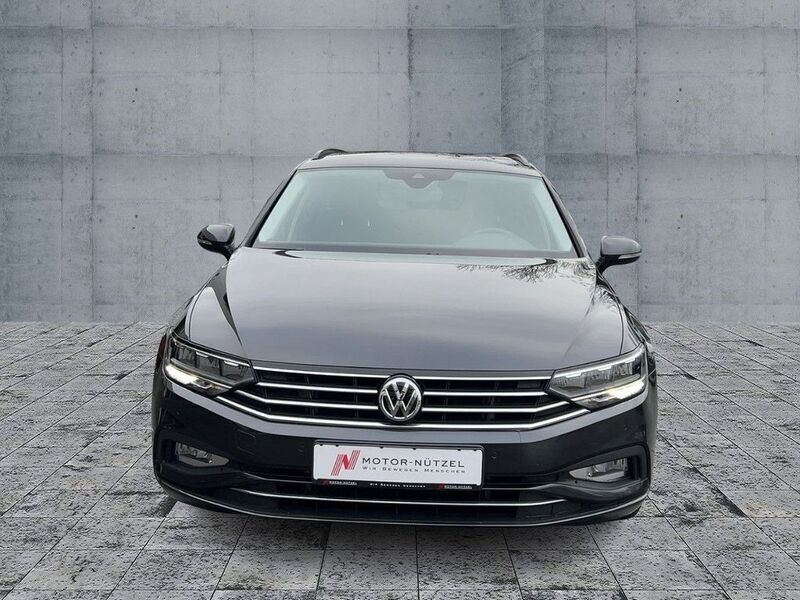 Gebraucht VW Passat Business 150 PS (110 kW) 2019 Mangangrau metallic Kombi