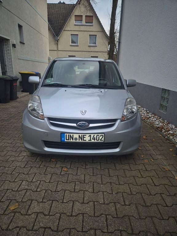 Silber Gebraucht 2009 Subaru Justy Active Kleinwagen | 1.550 € (Superpreis) - Bild 1/4