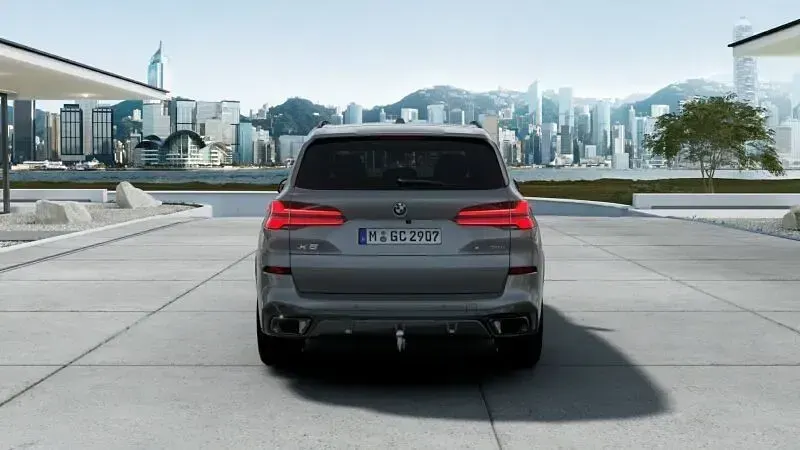 Neu BMW X5 M Sport 298 PS (219 kW) 2026 Skyscraper grau metallic SUV