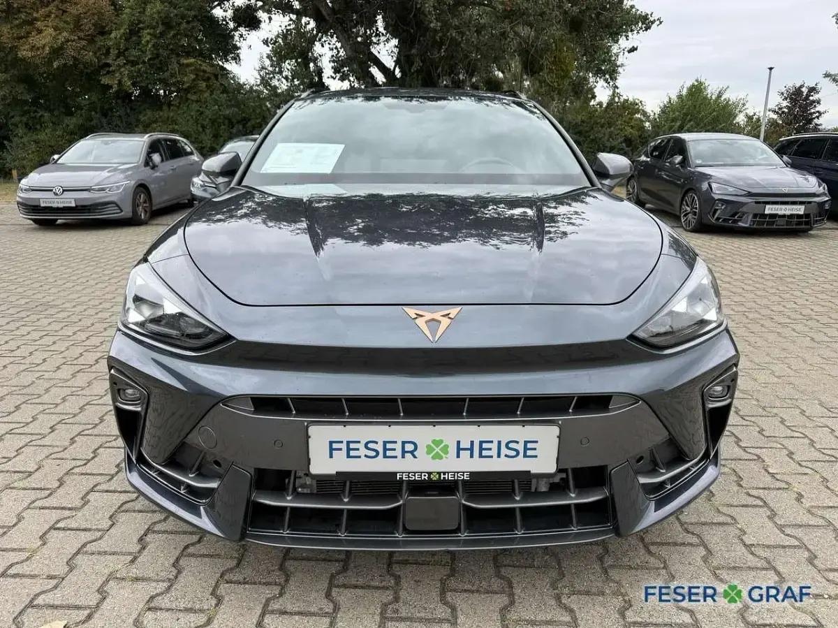 Gebraucht Cupra Leon 150 PS (110 kW) 2025 Grau Limousine