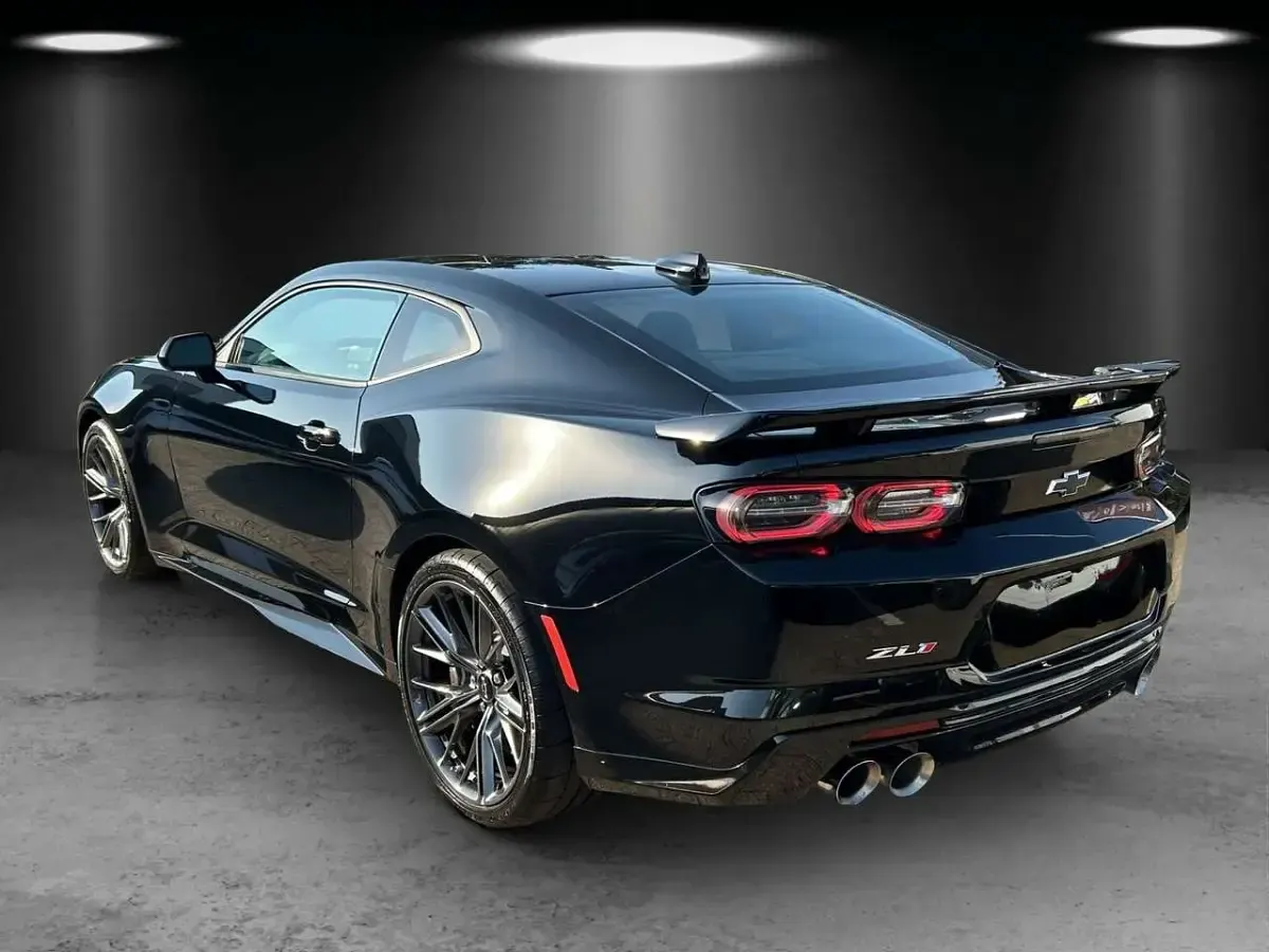 Gebraucht Chevrolet Camaro ZL1 650 PS (478 kW) 2024 Black/sueded microfiber Coupé