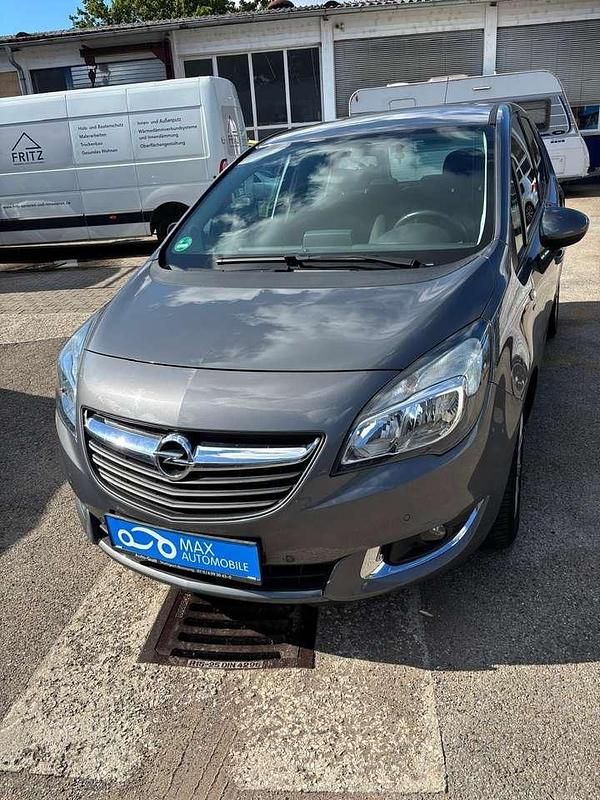 Gebraucht Opel Meriva drive 140 PS (102 kW) 2016 Shiny grey (rock) Van / Kleinbus