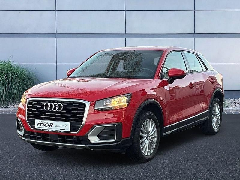 Rot Gebraucht 2019 Audi Q2 Design SUV | 18.980 € (Guter Preis) - Bild 1/4