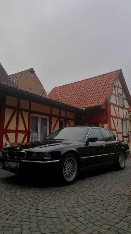 Schwarz Gebraucht 1998 BMW 728 Limousine | 6.900 € (Teuer) - Bild 1/4