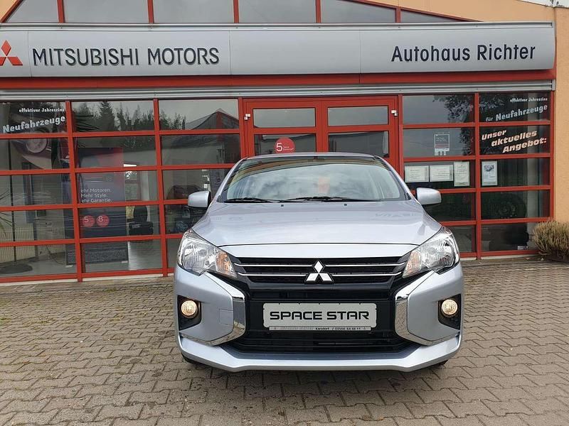 Neu Mitsubishi Space Star Plus 71 PS (52 kW) 2025 Coolsilber Limousine