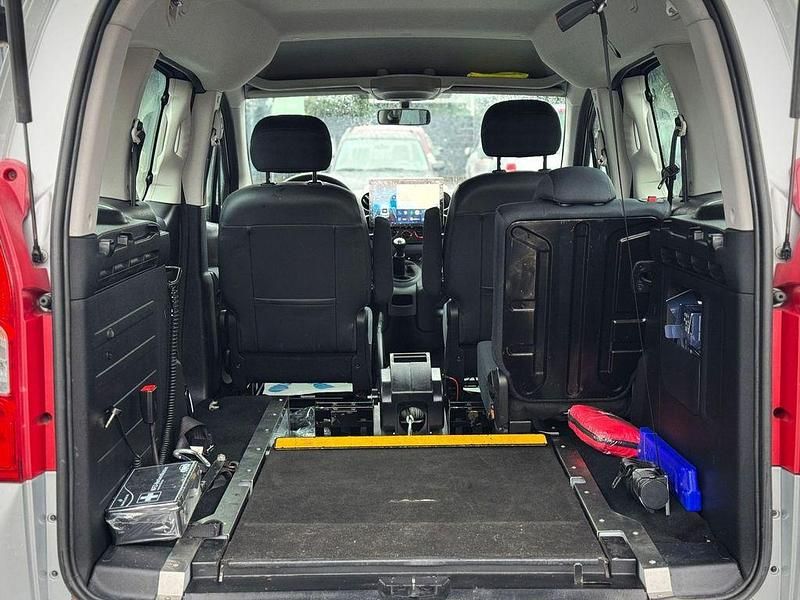 Gebraucht Peugeot Partner 92 PS (67 kW) 2011 Grau Van / Kleinbus