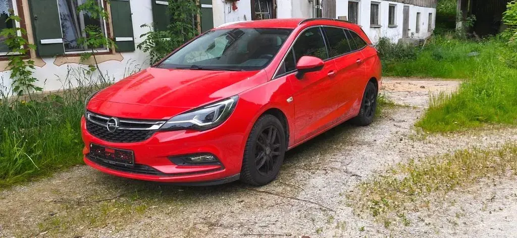 Gebraucht Opel Astra Innovation 200 PS (147 kW) 2016 Rot Kombi