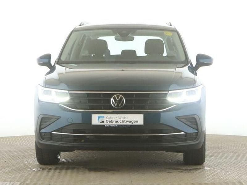 Gebraucht VW Tiguan Life 245 PS (180 kW) 2022 Blau SUV