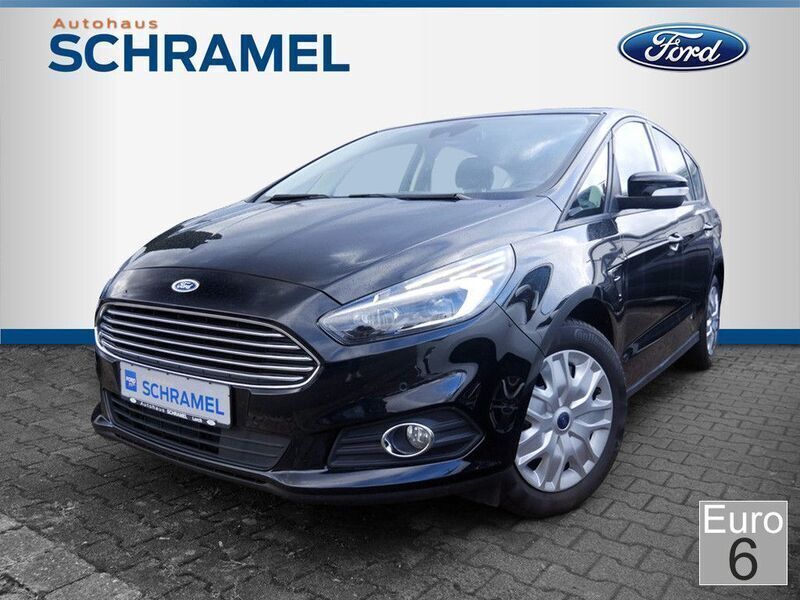 Schwarz / iridium schwarz Gebraucht 2016 Ford S-MAX Trend Van / Kleinbus | 16.890 € (Fairer Preis) - Bild 1/4