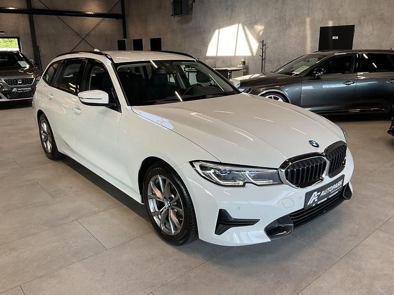 Gebraucht BMW 320 Sport Line 190 PS (139 kW) 2022 Alpinweiss iii Kombi