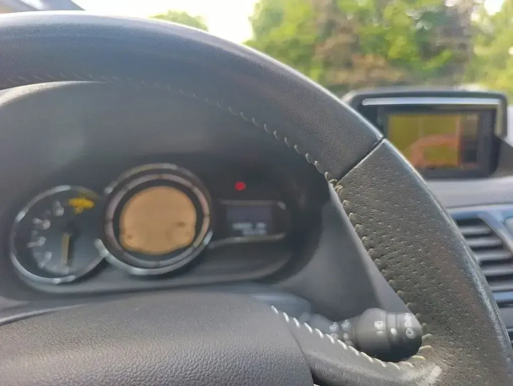 Gebraucht Renault Mégane Dynamique 131 PS (96 kW) 2012 Schwarz Coupé